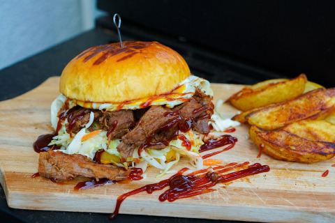 pulled pork sliders catering